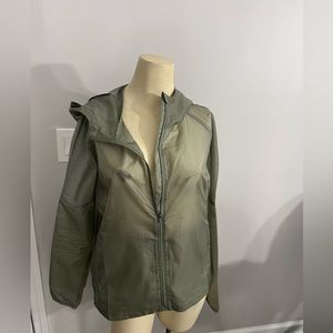 Light green Nike windbreaker size medium brand new